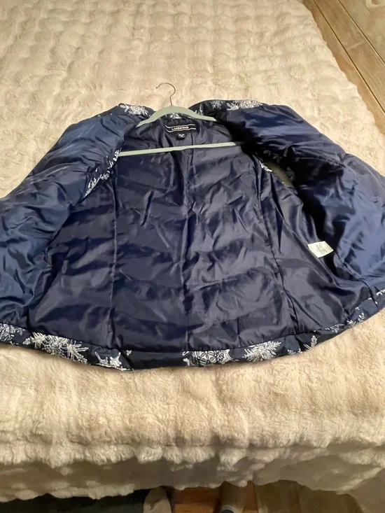 Lands' End Navy Snowflake Quilted Puffer Vest - Picture 11 of 11